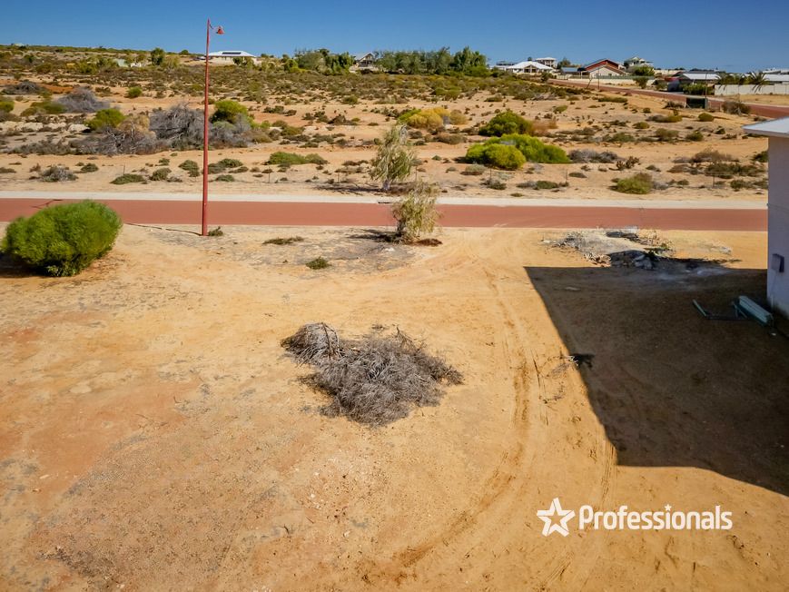 67 Flora Boulevard, Kalbarri WA 6536, Image 1