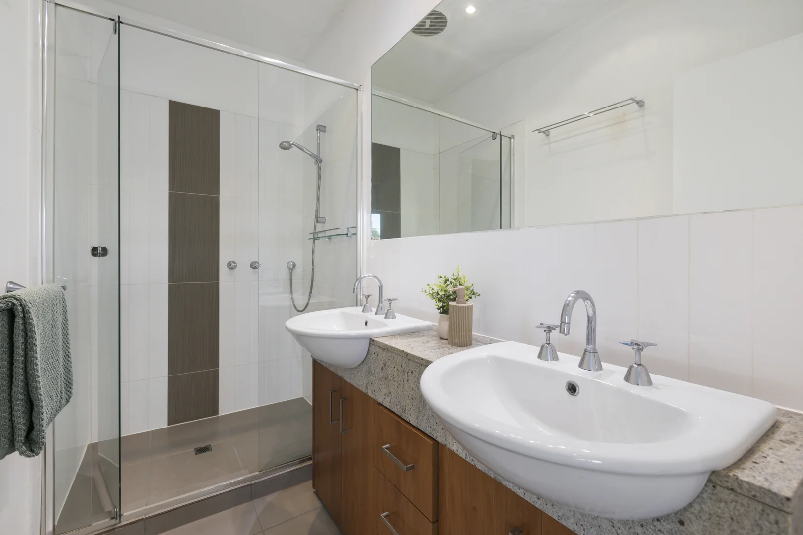 Additional image 12 of 1/131 Charman Road, Beaumaris VIC 3193