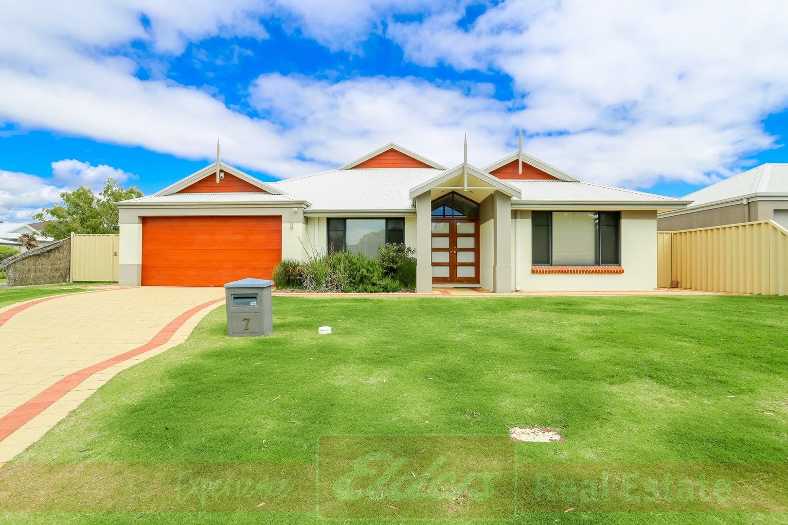 7 McKenzie Crescent, Dalyellup WA 6230, Image 0