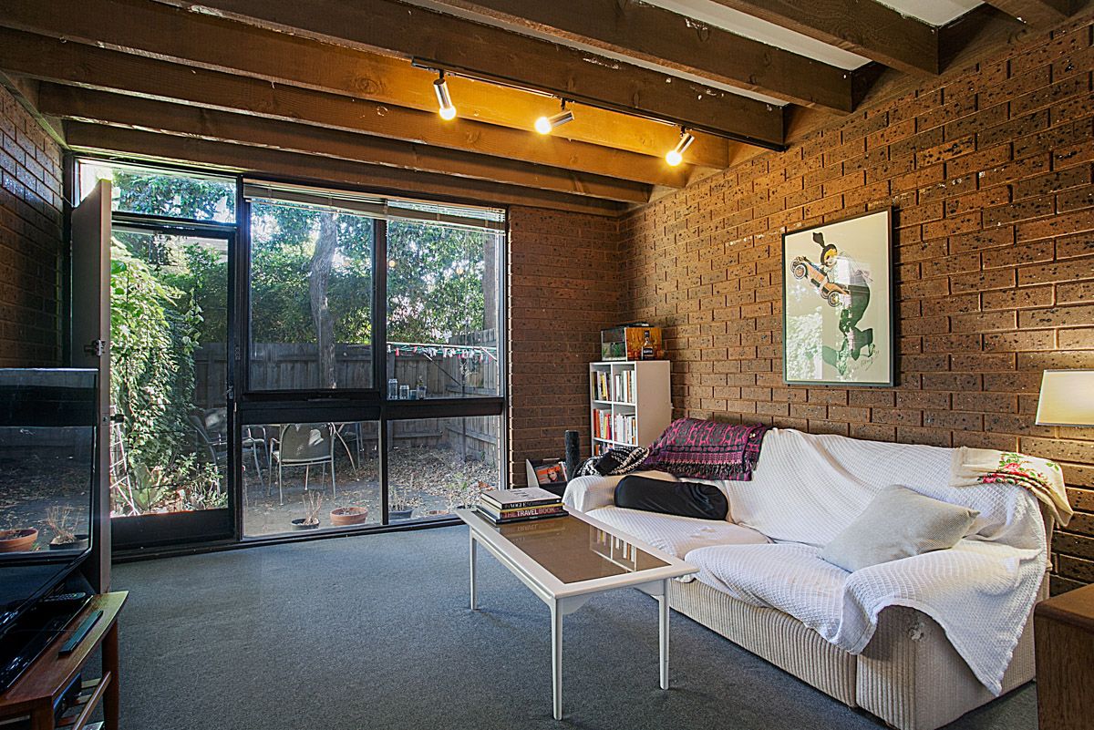 12 Laura Place, Fitzroy North Property History & Address Research Domain