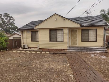 4 bedrooms House in 137 Sadleir Ave HECKENBERG NSW, 2168