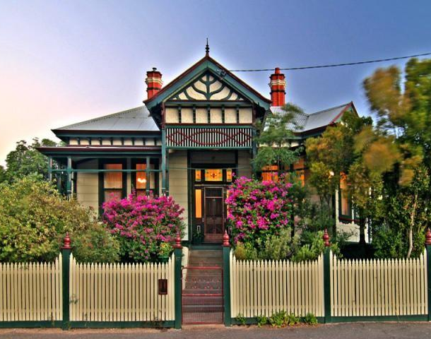 87 Gladstone Street, Quarry Hill VIC 3550