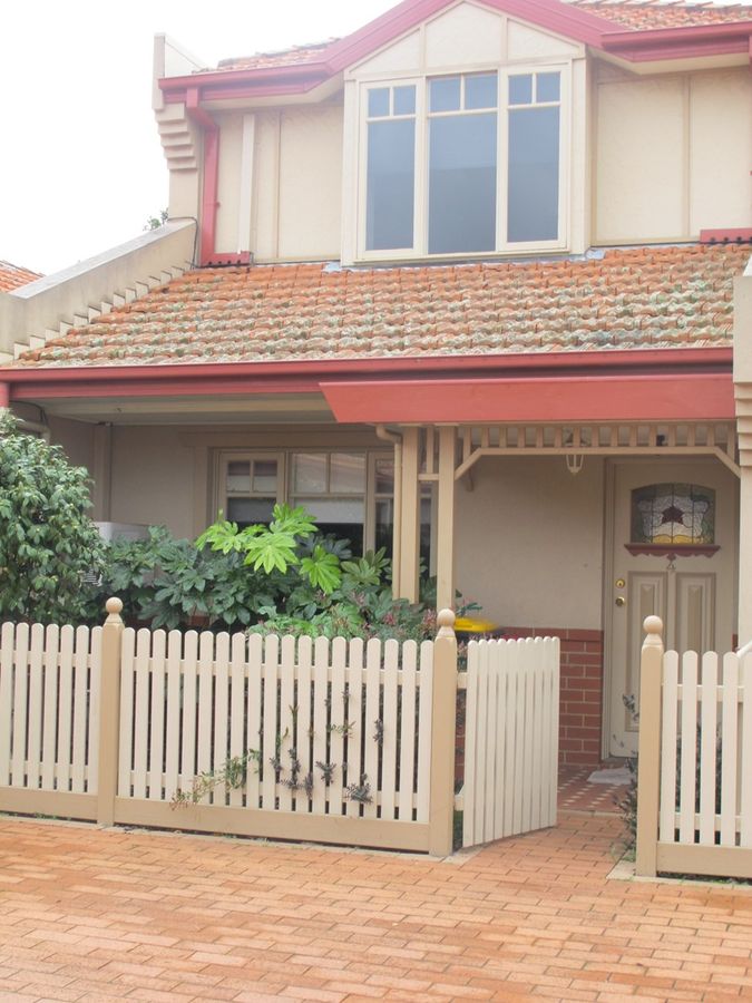 4/1719 Kipling Street, Moonee Ponds Property History & Address