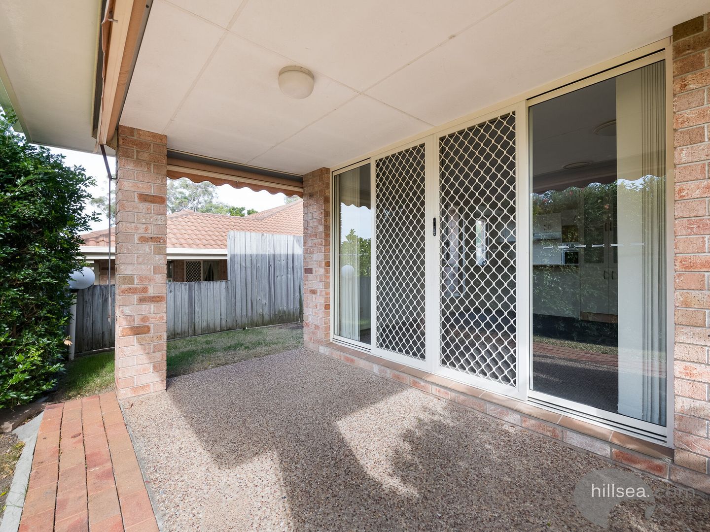 2/218 Central Street, Labrador QLD 4215, Image 1