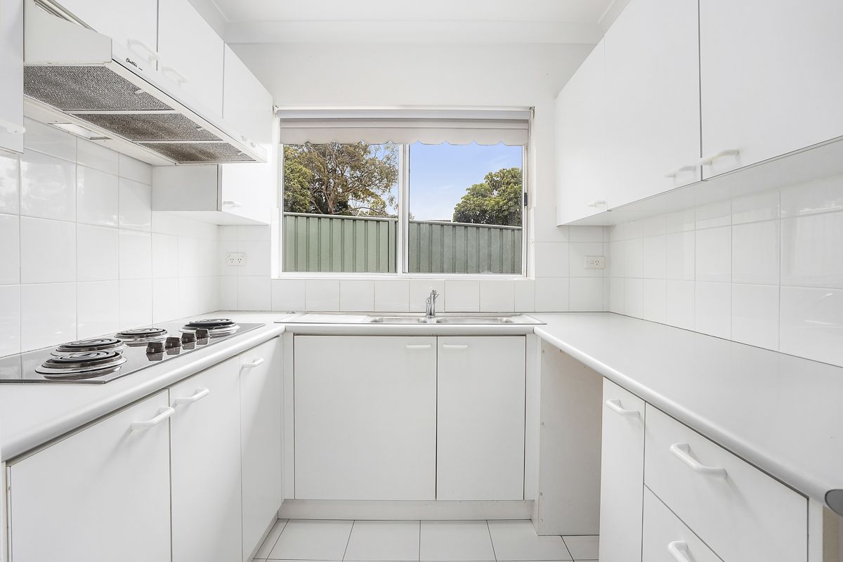 7/2-4 Strickland Street, Heathcote NSW 2233, Image 2