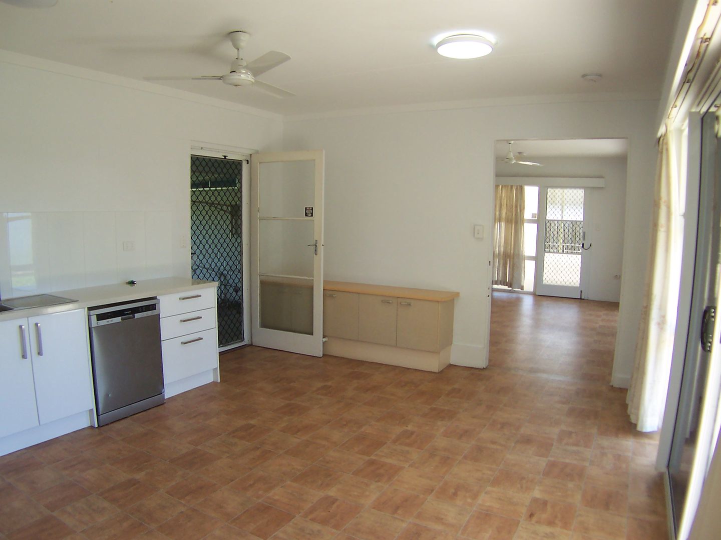 White Rock QLD 4868, Image 2