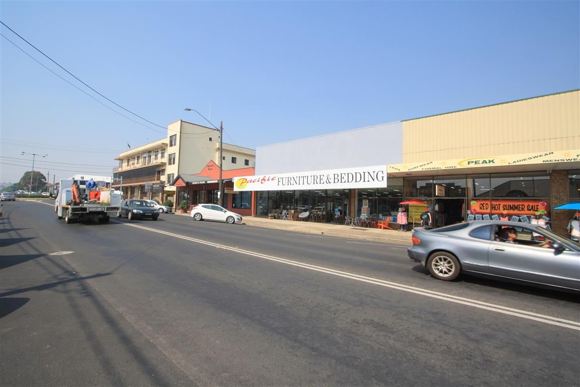 25 Bombala Street, COOMA NSW 2630, Image 2