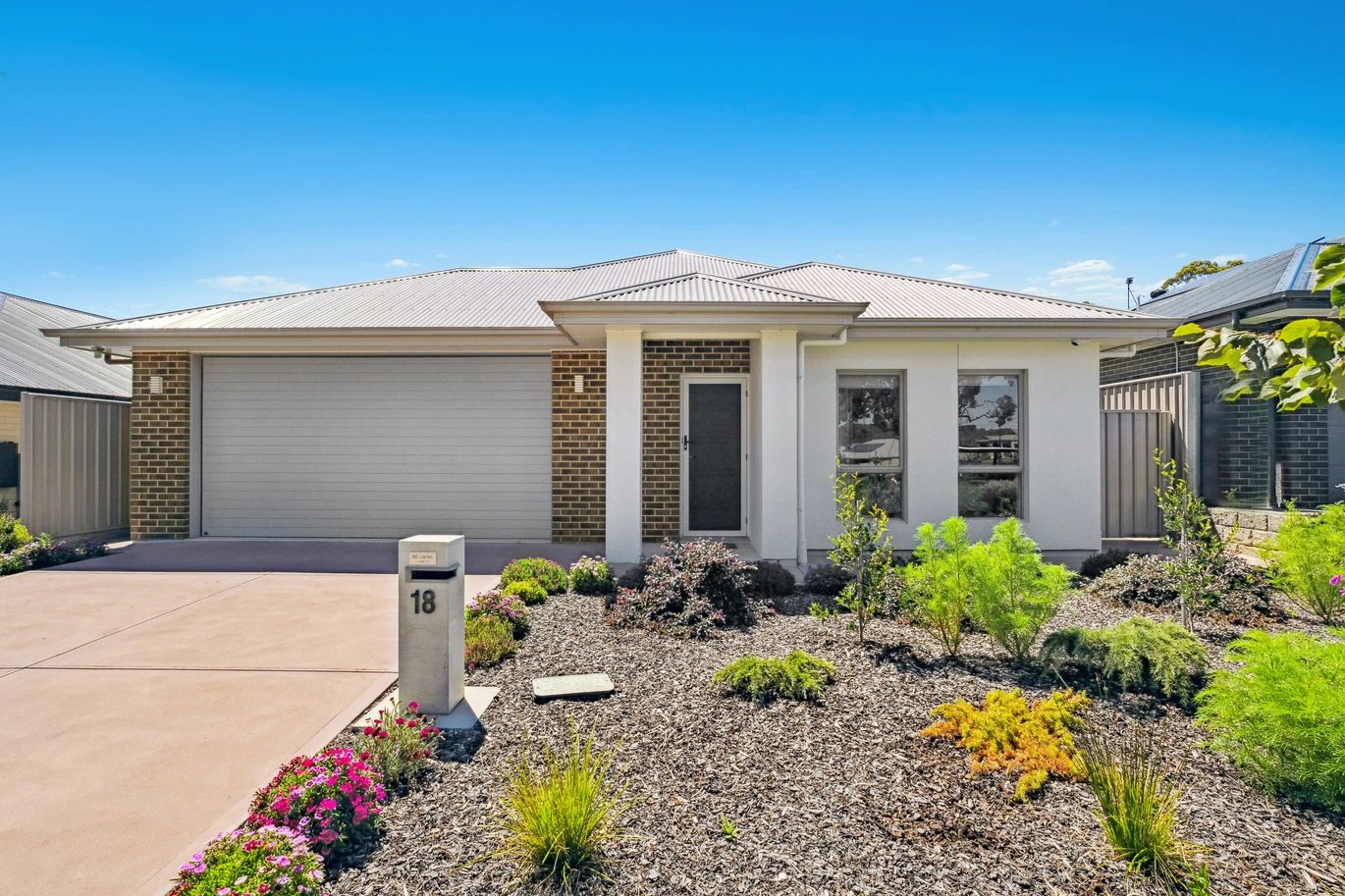 4 bedrooms House in 18 Swallowtail Street MOUNT BARKER SA, 5251