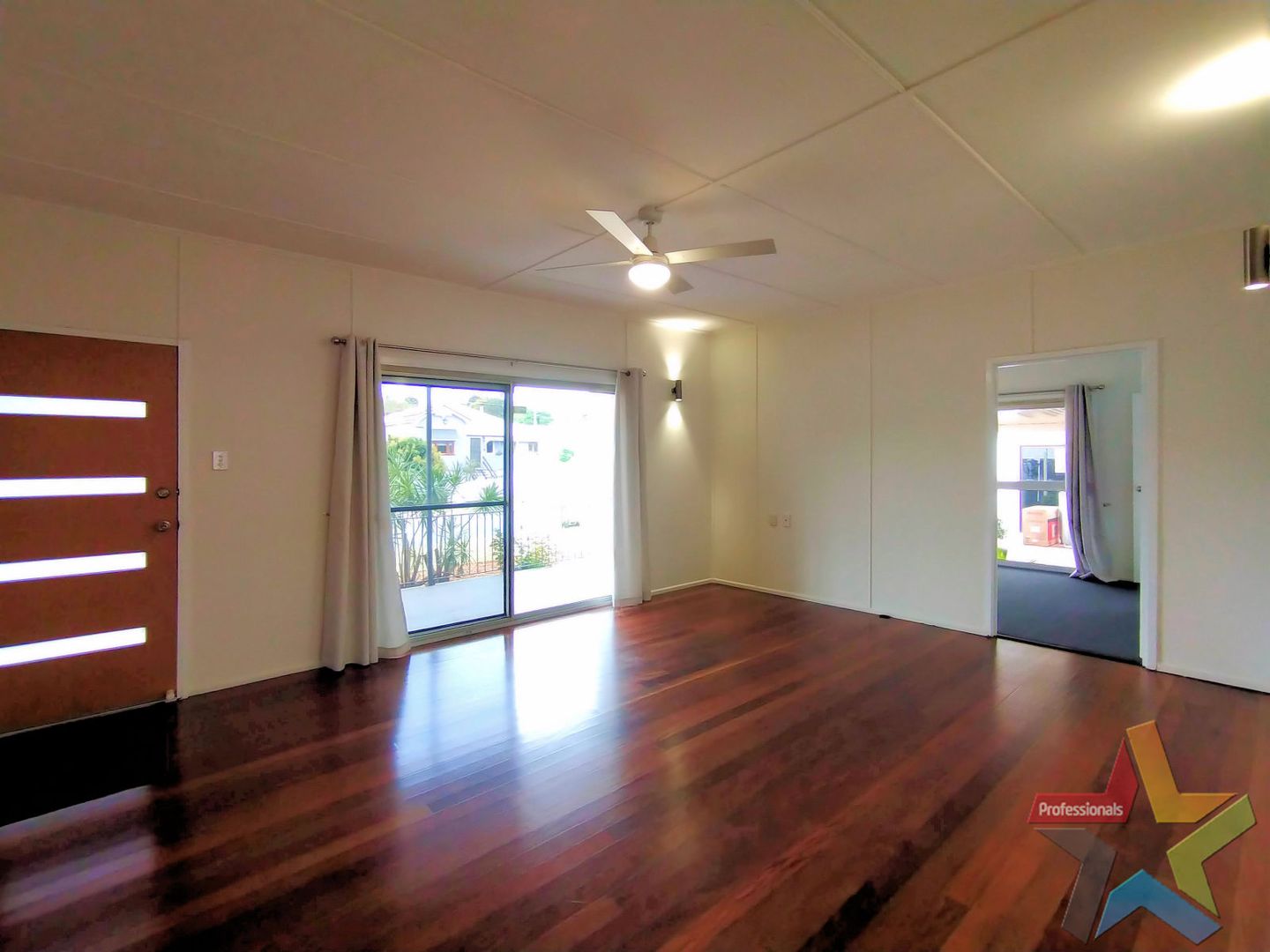 11 Jones Street, Bundamba QLD 4304, Image 2