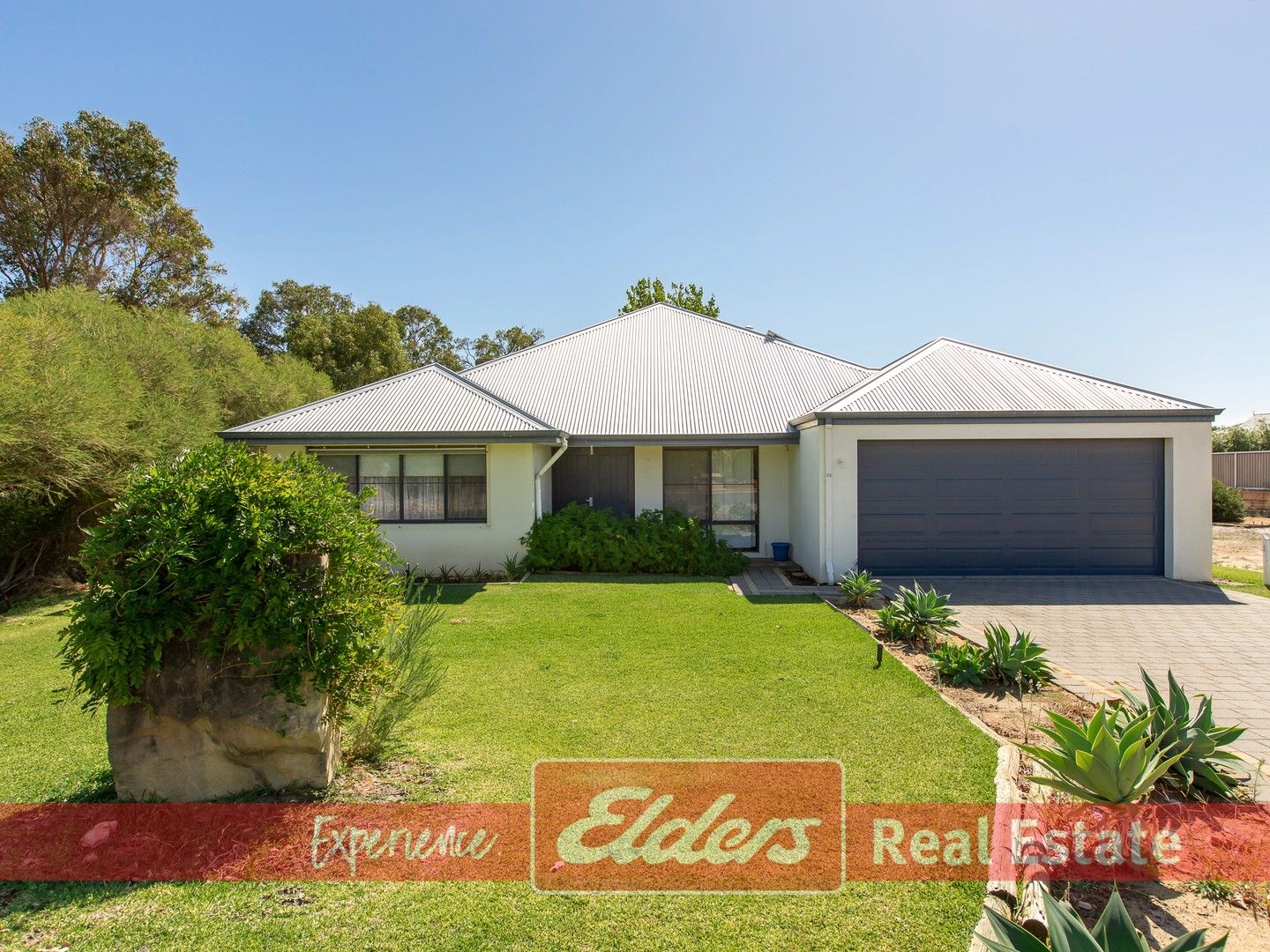 4 bedrooms House in 33 Tallowwood Drive DONNYBROOK WA, 6239