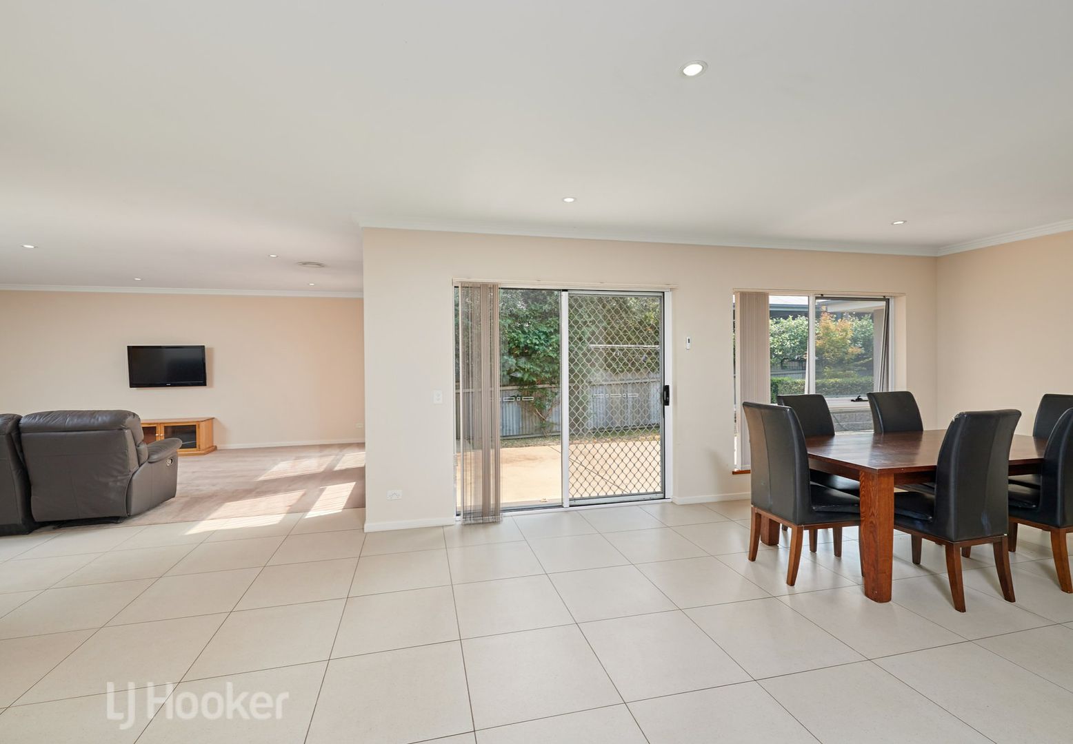 15 Hely Avenue, Turvey Park NSW 2650, Image 2