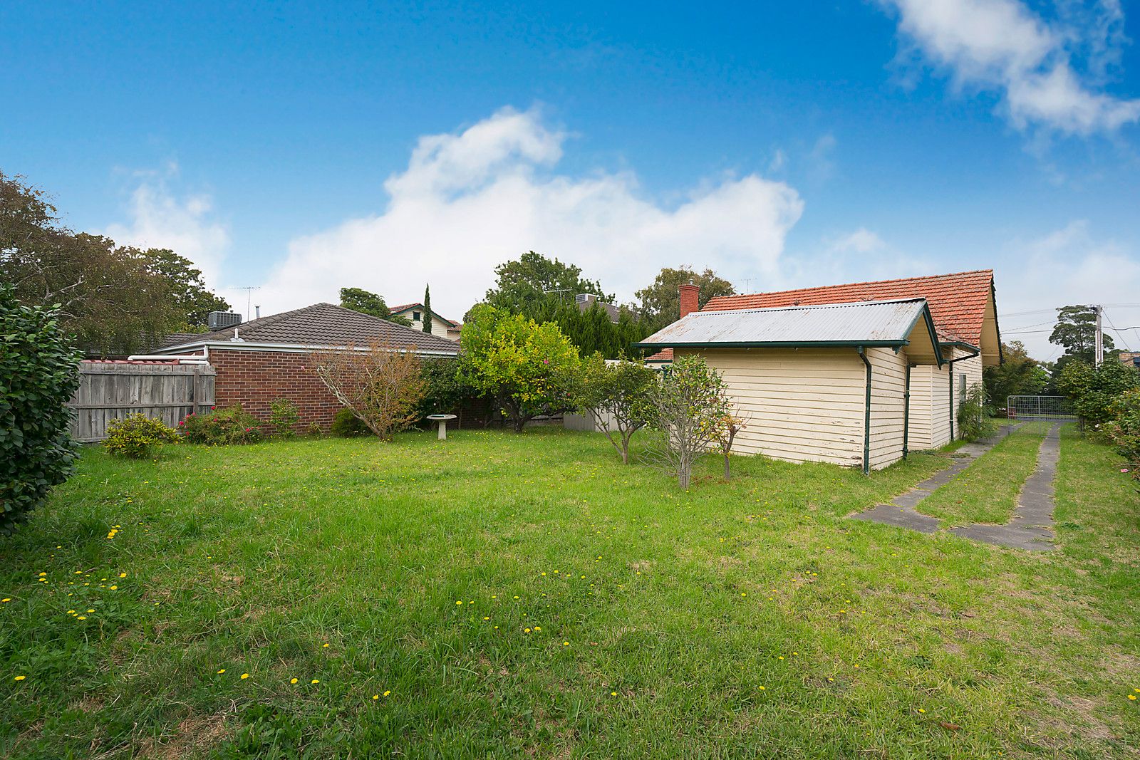 26 Macgowan Avenue, Glen Huntly VIC 3163, Image 2