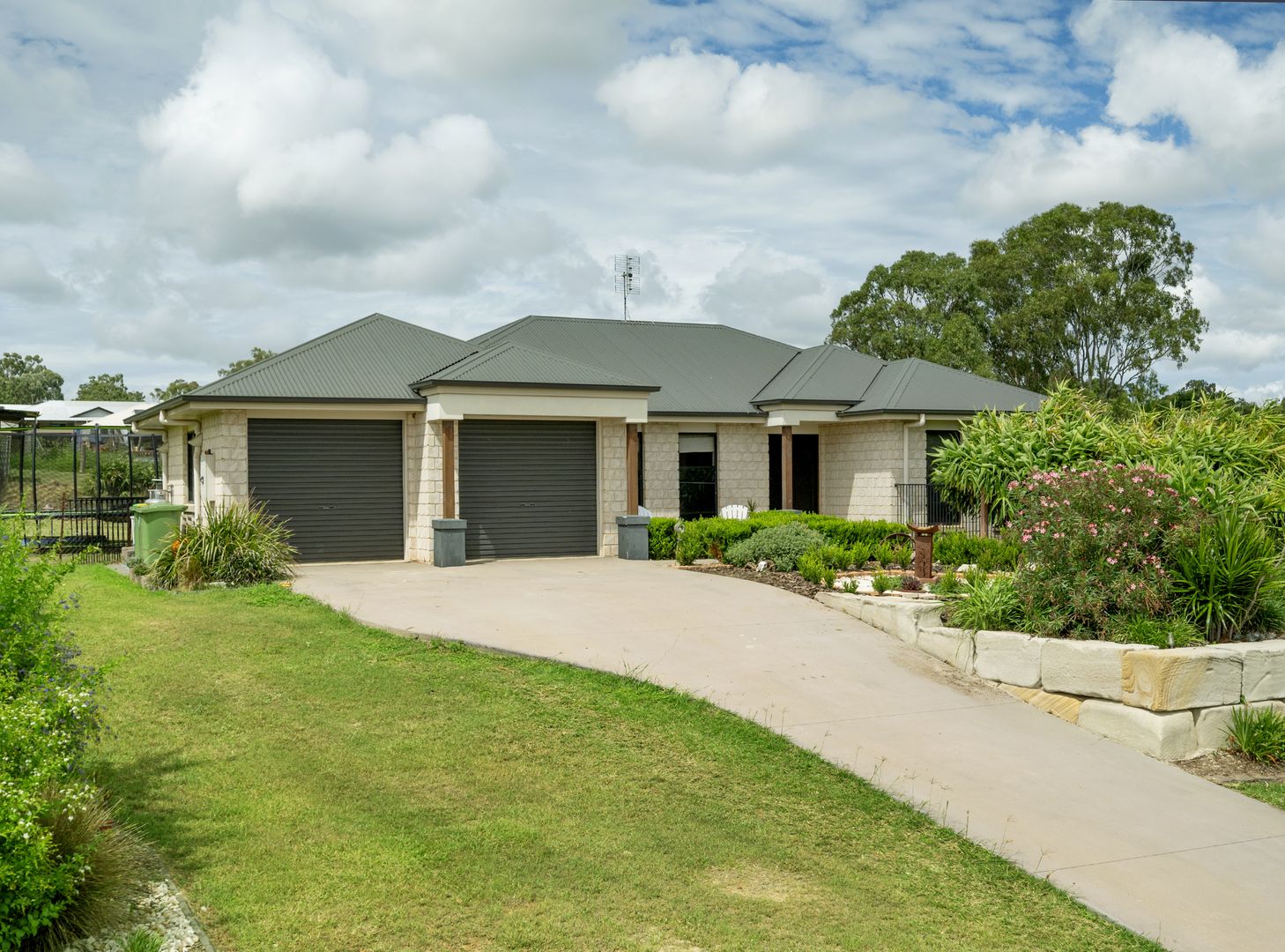 9 Egret Court, Meringandan West QLD 4352, Image 1