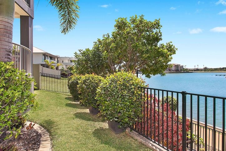 4/5019 Emerald Island Drive, CARRARA QLD 4211, Image 1