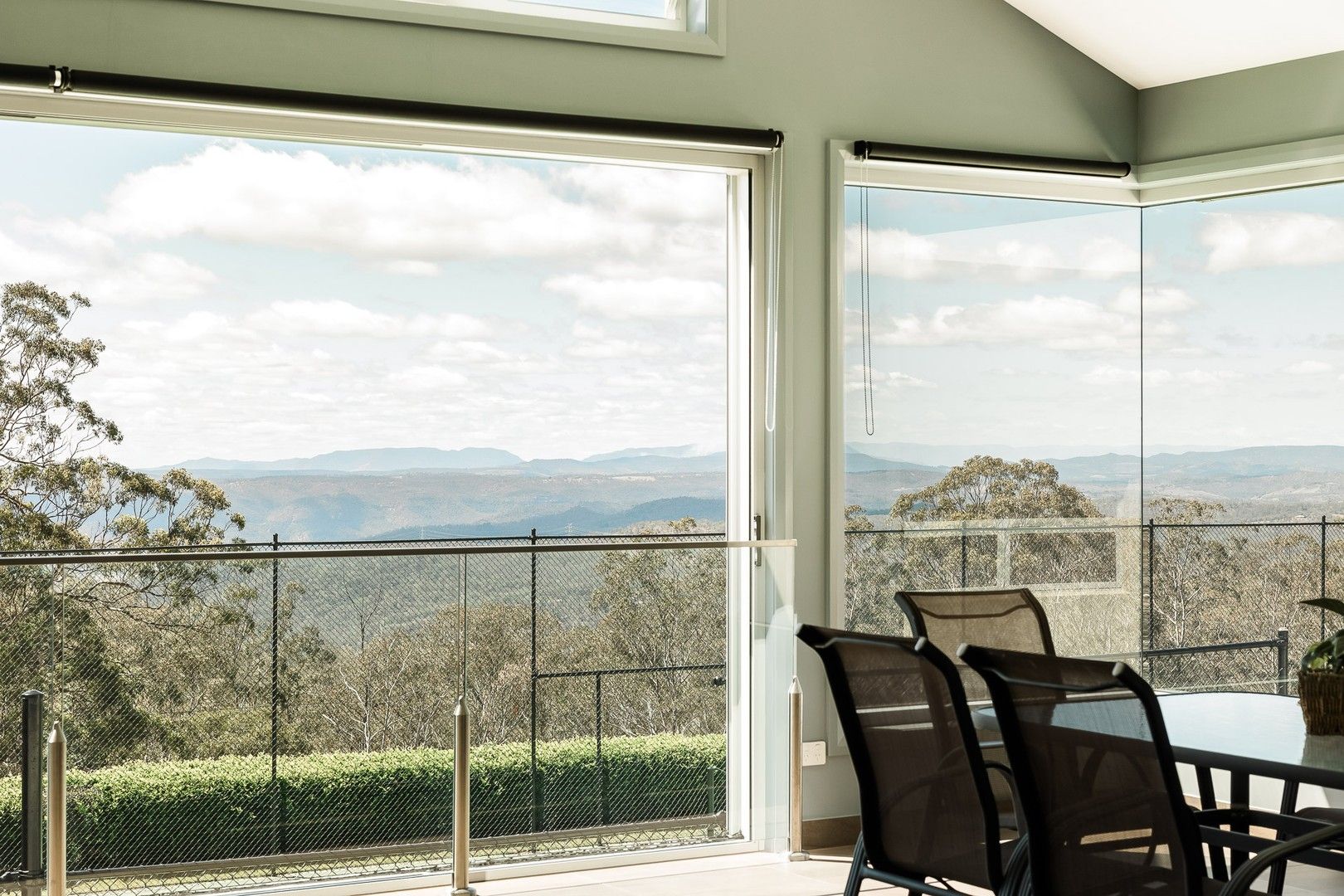 5 bedrooms House in 8A Flagstone Creek Road MIDDLE RIDGE QLD, 4350