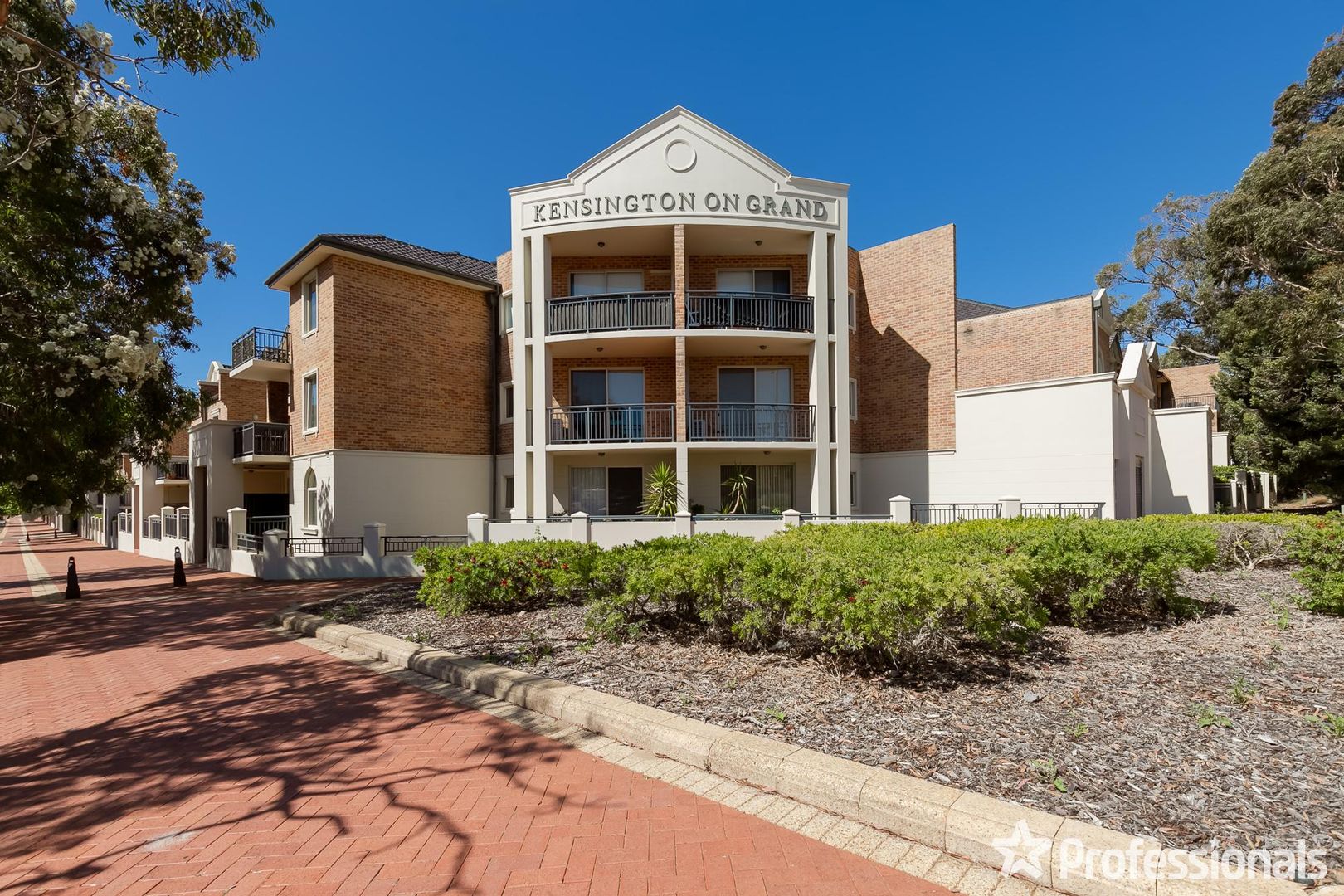 34/101 Grand Boulevard, Joondalup WA 6027