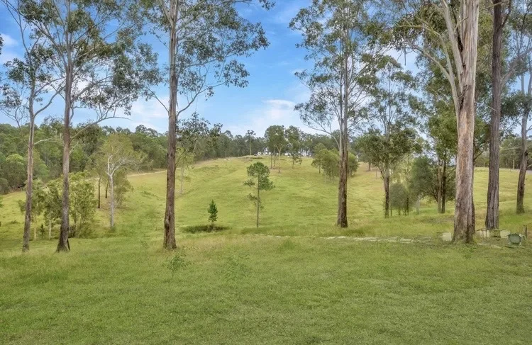 Kurwongbah QLD 4503 photo 2