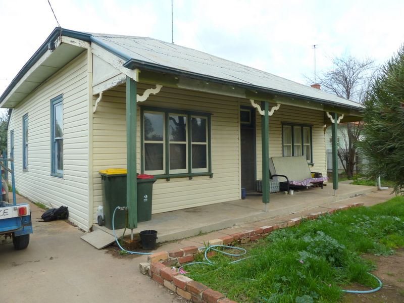 19 Kaye Street, Charlton VIC 3525, Image 2