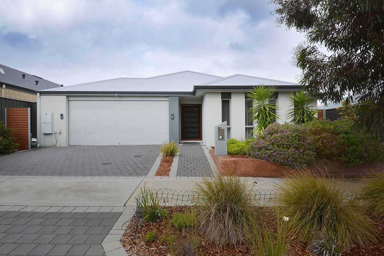 24 Fairywren Street, Banksia Grove WA 6031, Image 2