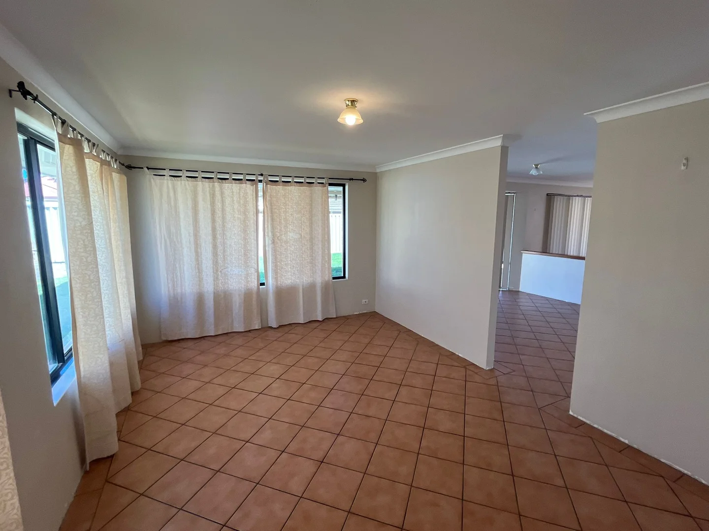 Additional image 3 of 26 Eyre Street, Waikiki WA 6169