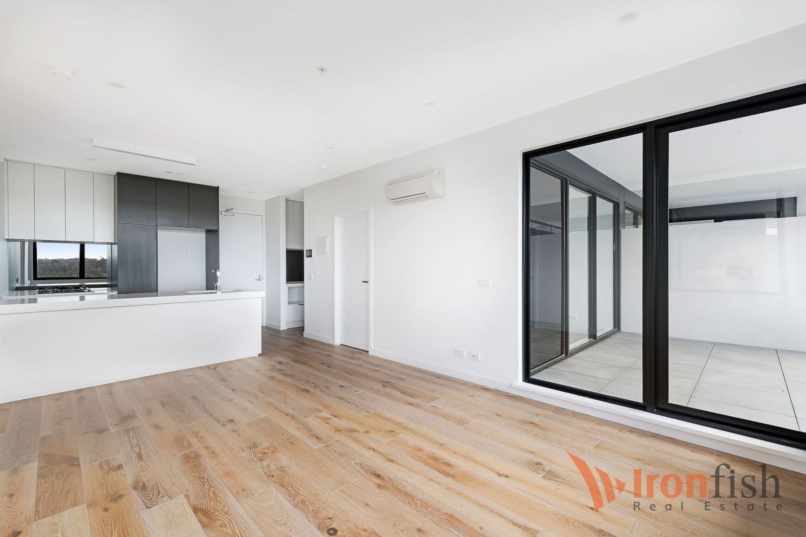 309/160 Williamsons Road, Doncaster VIC 3108, Image 2