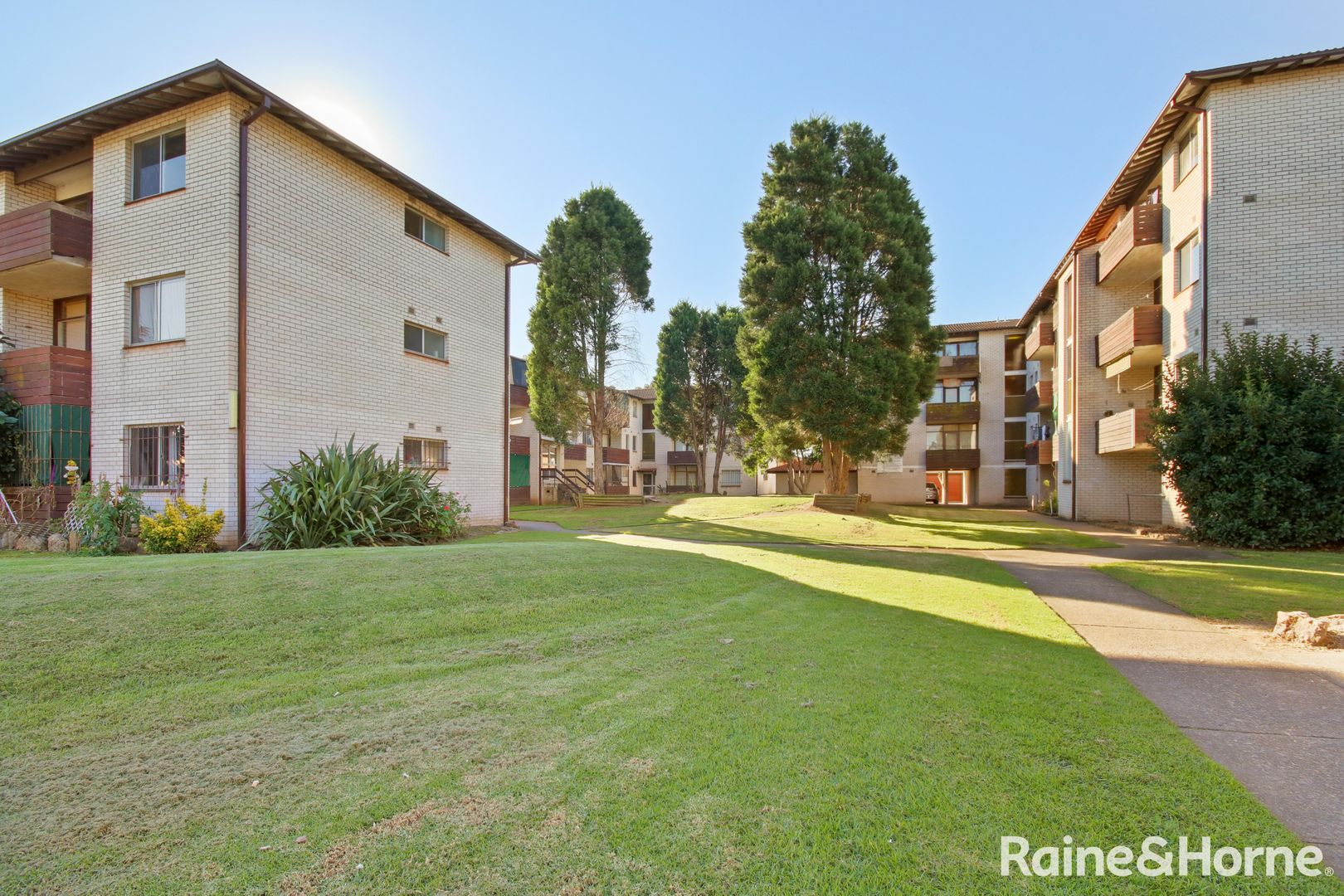 2 bedrooms Apartment / Unit / Flat in 20/91-95 Saddington Street ST MARYS NSW, 2760