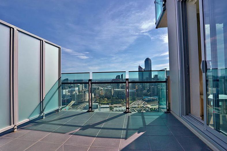 2 bedrooms Apartment / Unit / Flat in 3809/241 City Road SOUTHBANK VIC, 3006