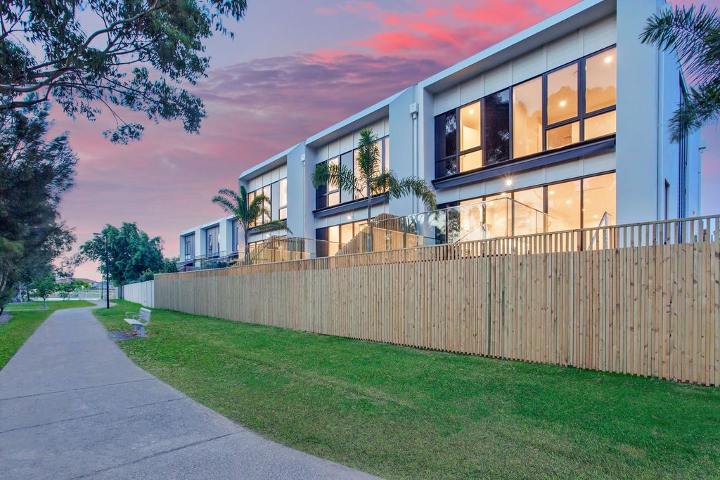 72 Galeen, Burleigh Waters, QLD 4220, Image 0