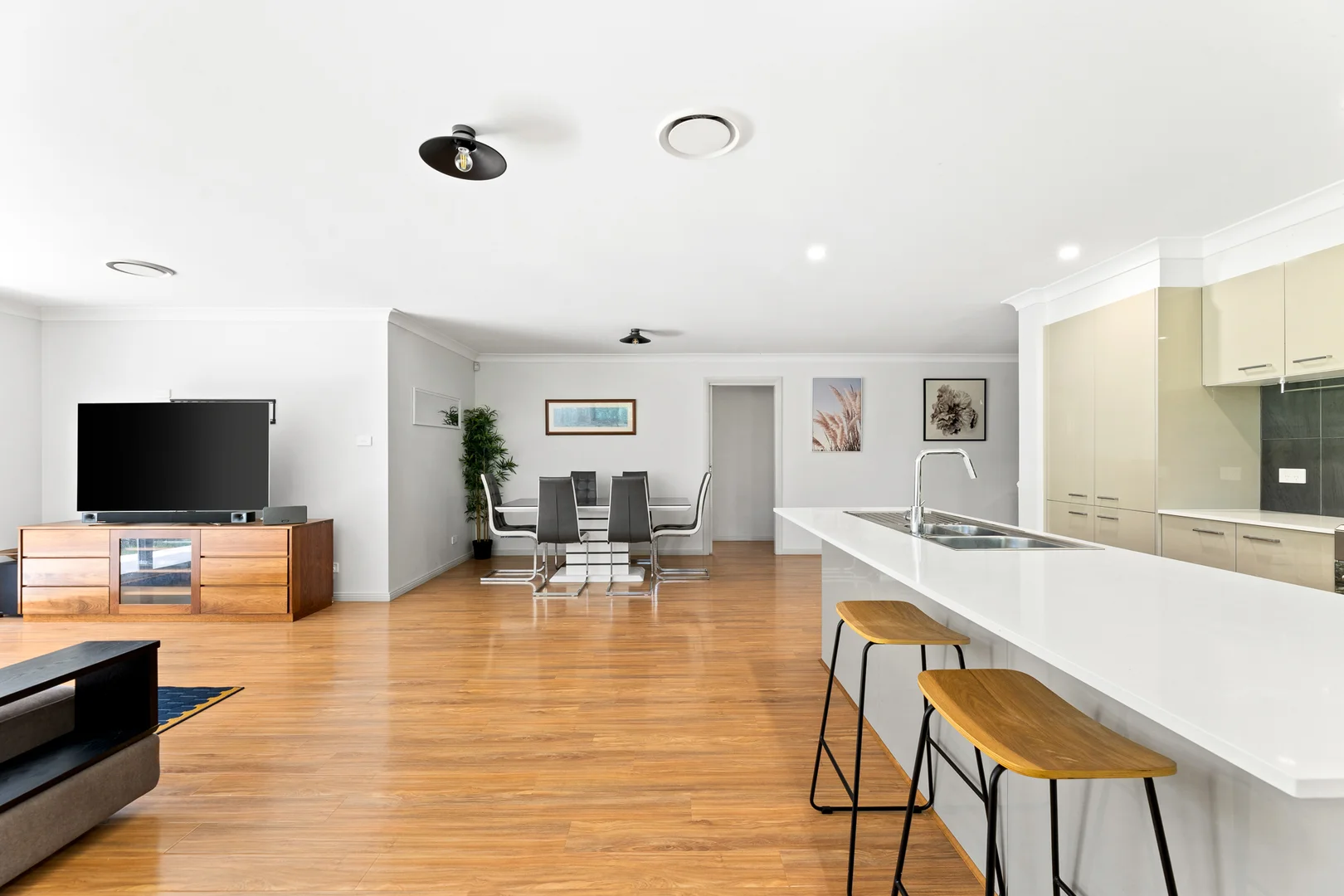 Additional image 7 of 17A & 17B The Outlook Road, Surfside NSW 2536