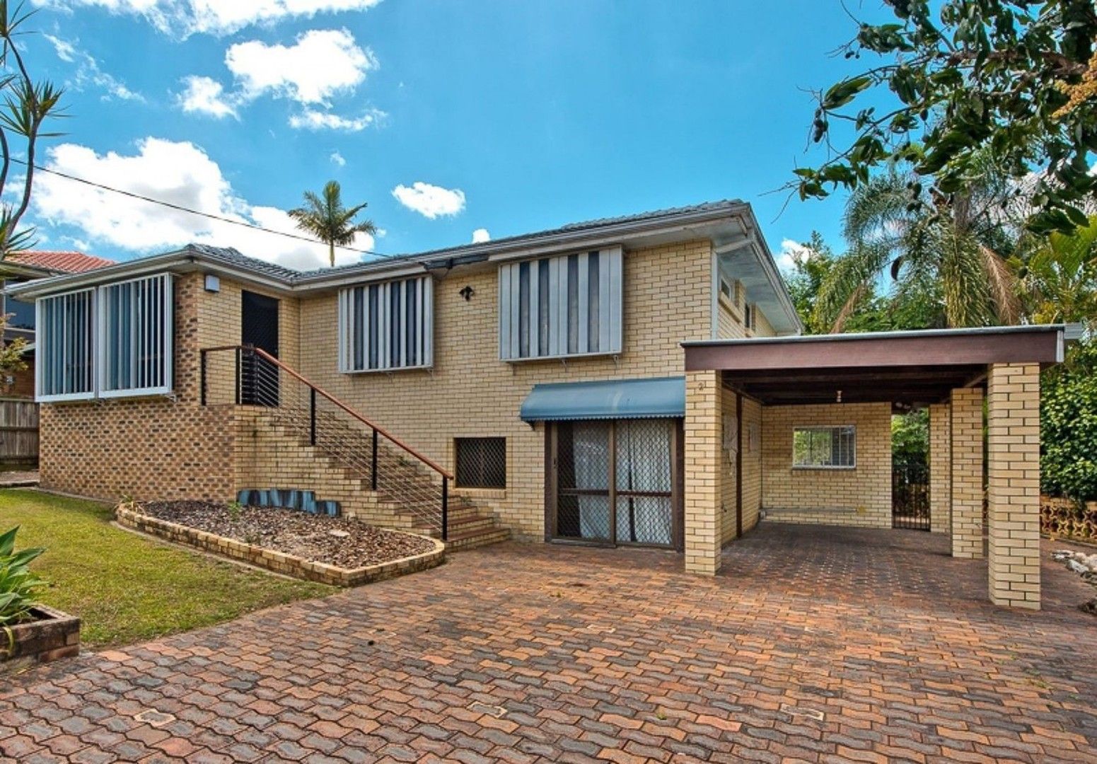 4 bedrooms House in 2 Hibiscus street EVERTON HILLS QLD, 4053