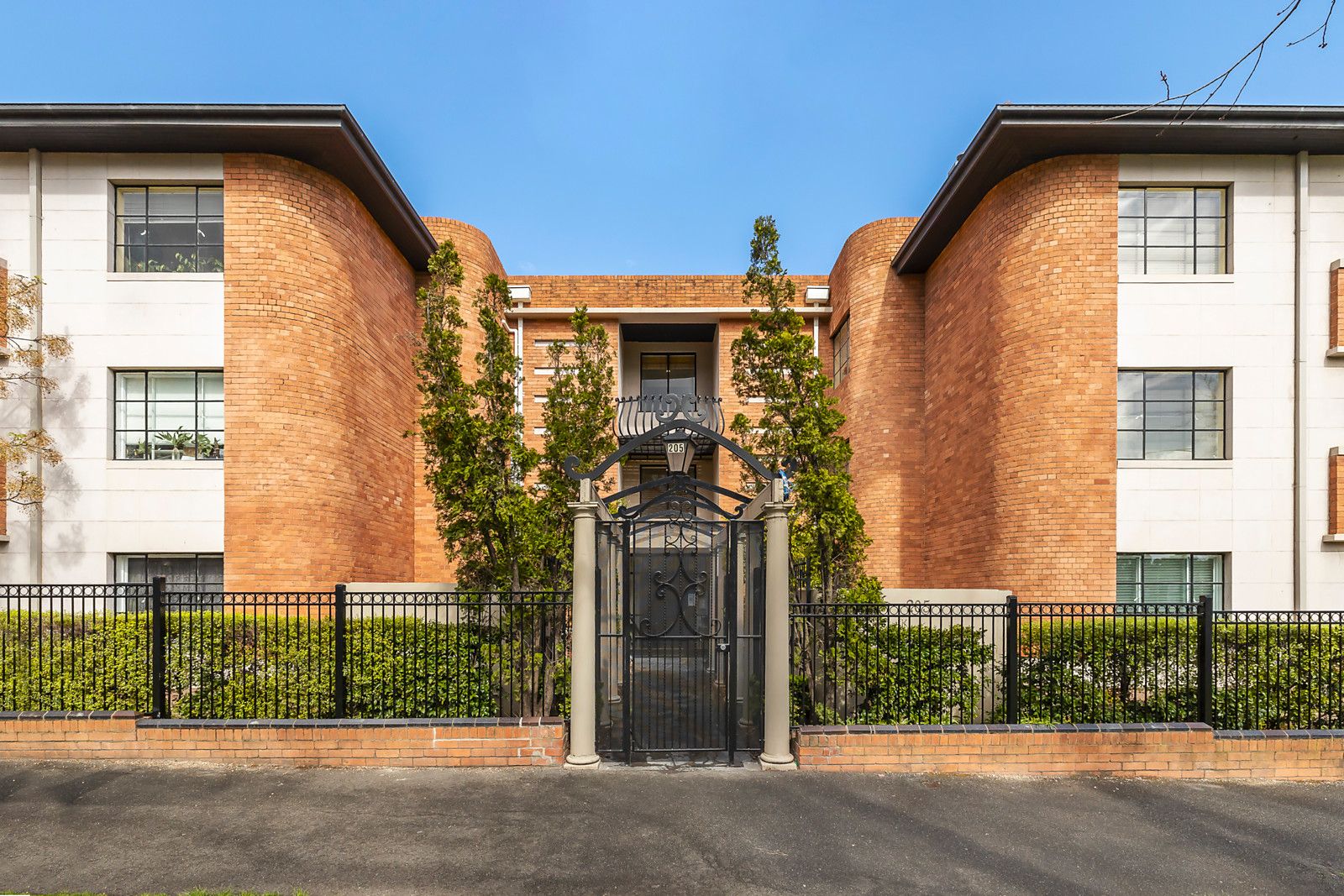 1 bedrooms Apartment / Unit / Flat in 11/205 Flemington Road NORTH MELBOURNE VIC, 3051