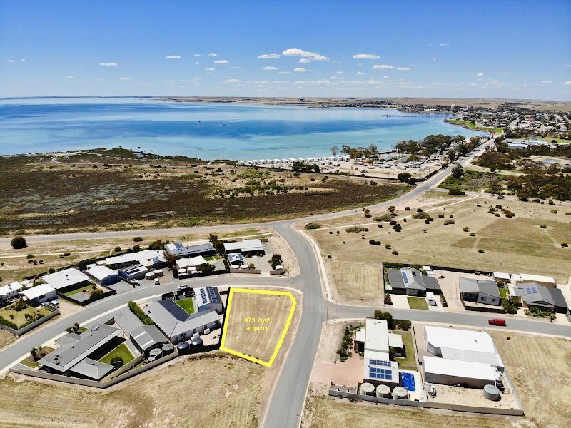 2 Johnson Street, Streaky Bay SA 5680