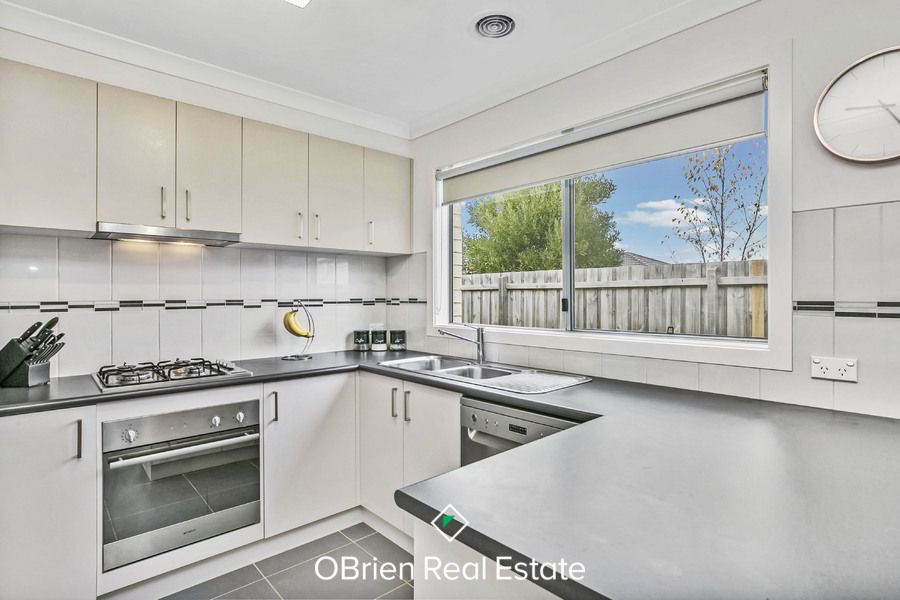 12/7 Melissa Way, Pakenham VIC 3810, Image 1