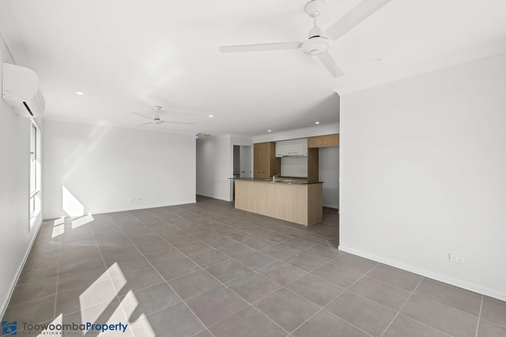 Additional image 4 of 11 Bluebell Street, Glenvale QLD 4350