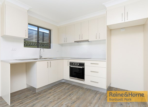 1/7A Dunkirk Avenue, Kingsgrove NSW 2208