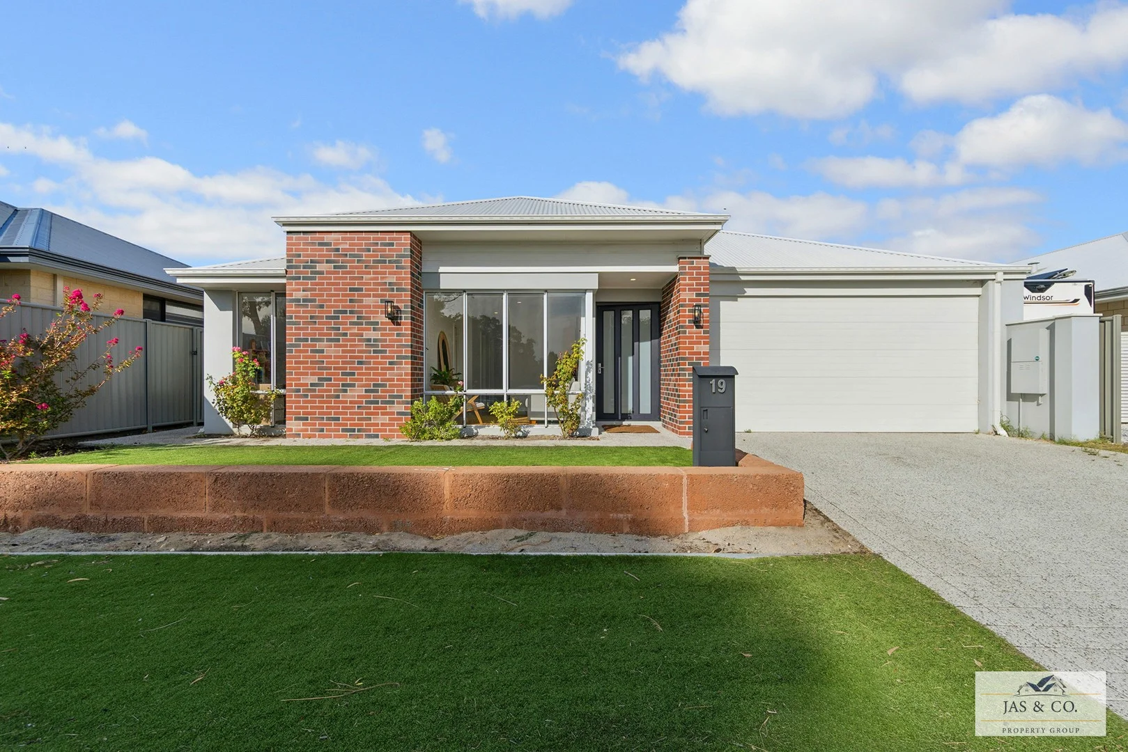 19 Winmalee Crescent, Caversham WA 6055