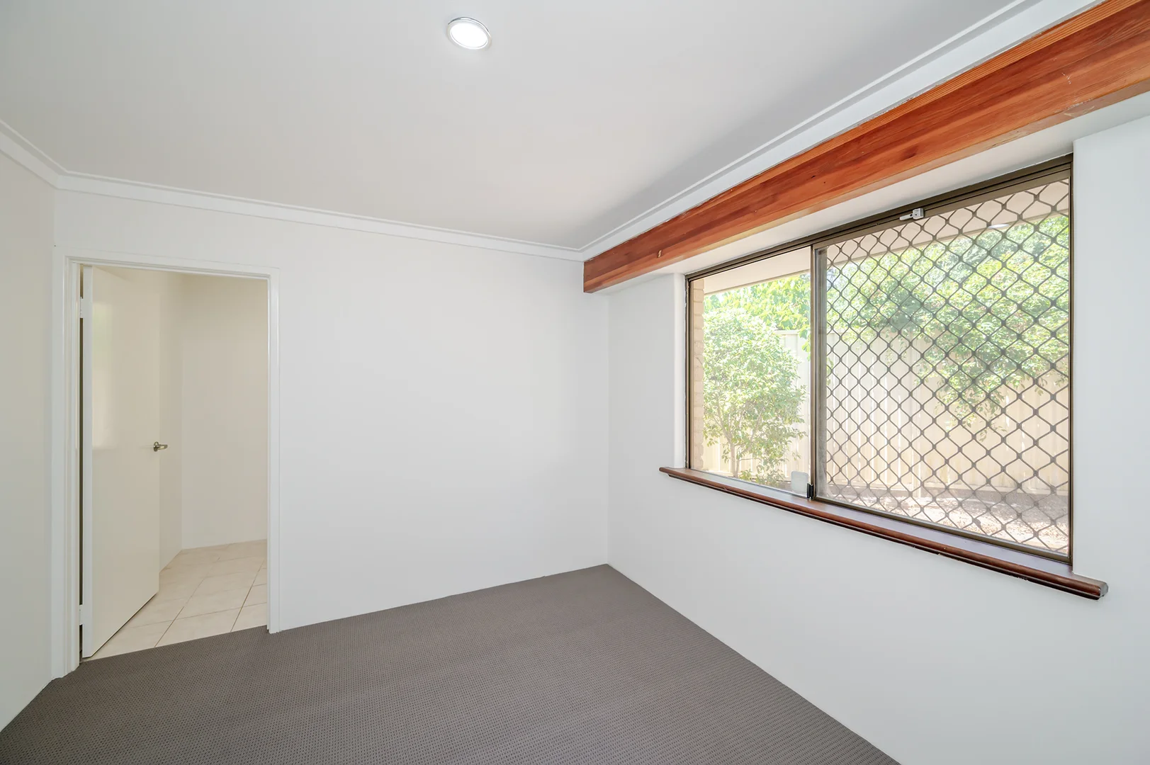 Additional image 32 of 8 POOLE PLACE, Bateman WA 6150