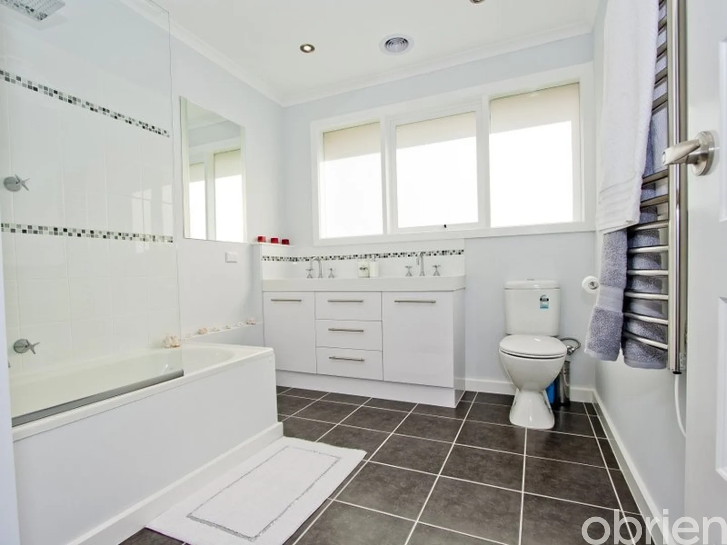 3 Ibis Court, Werribee VIC 3030 - House For Rent | Domain