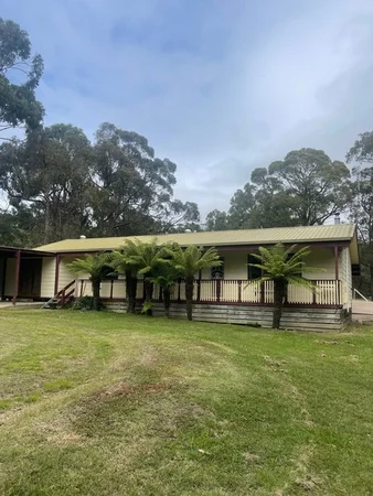 9 Nerrigundah Drive, Glenmaggie VIC 3858