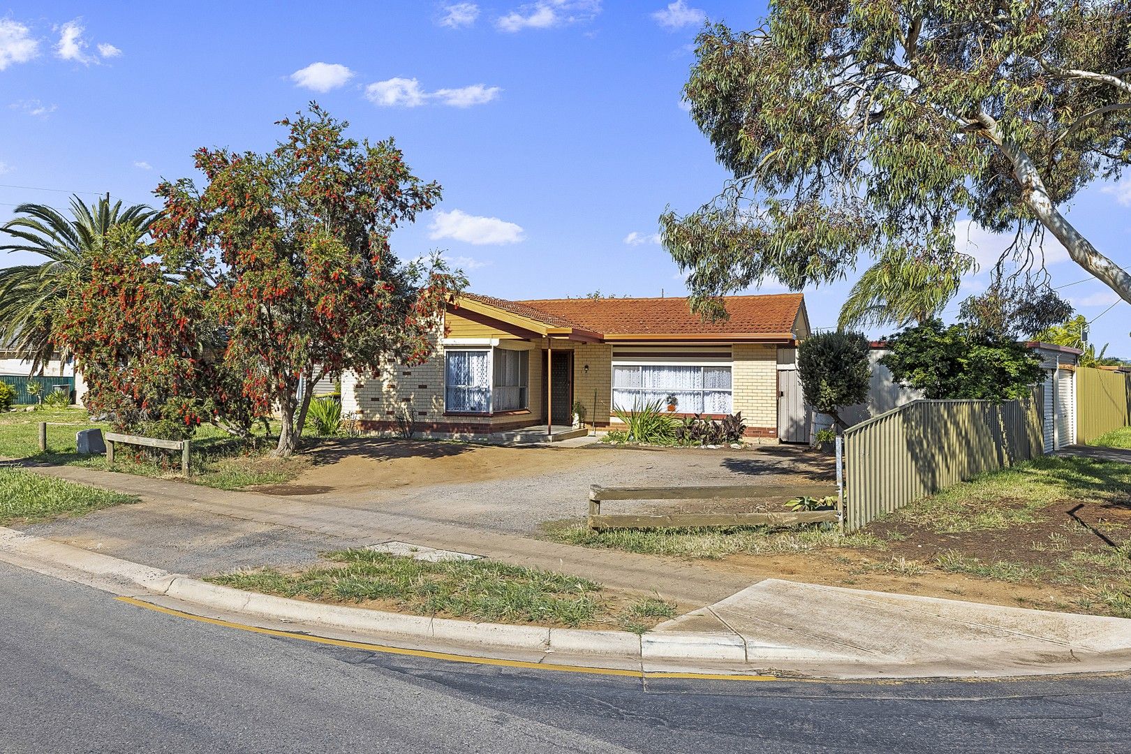 8 Sunderland Avenue, Parafield Gardens SA 5107, Image 0