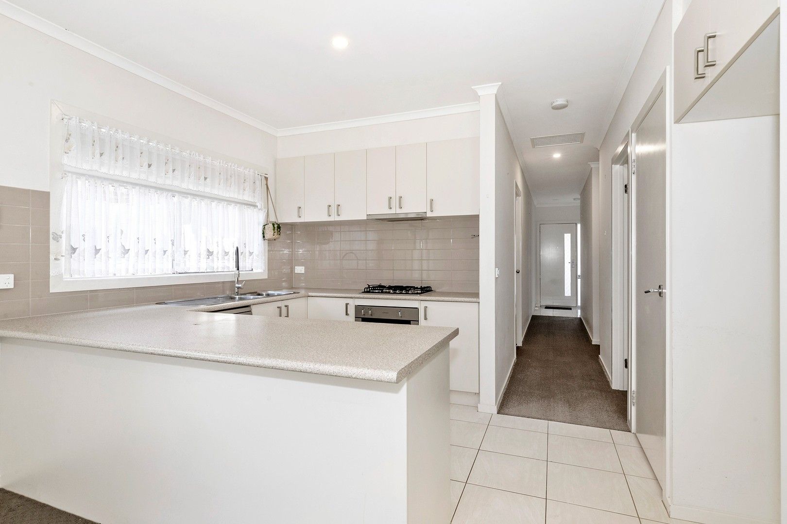 2 bedrooms Apartment / Unit / Flat in 25/105 McMahons Road FRANKSTON VIC, 3199