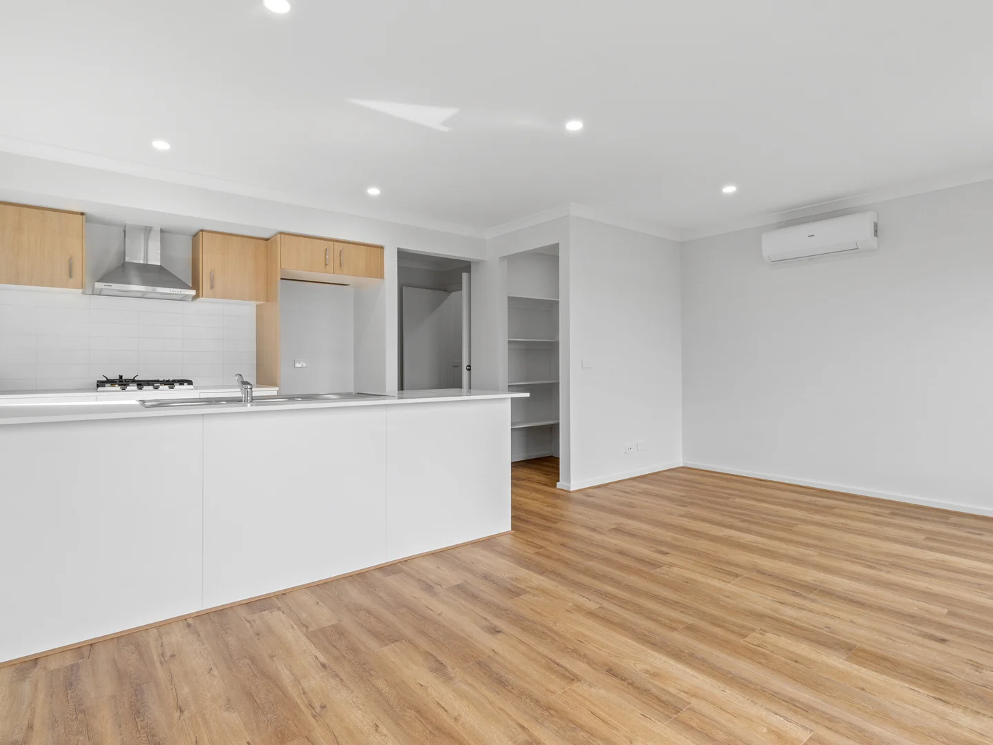 Additional image 2 of 97 Adelong Boulevard, Cobblebank VIC 3338