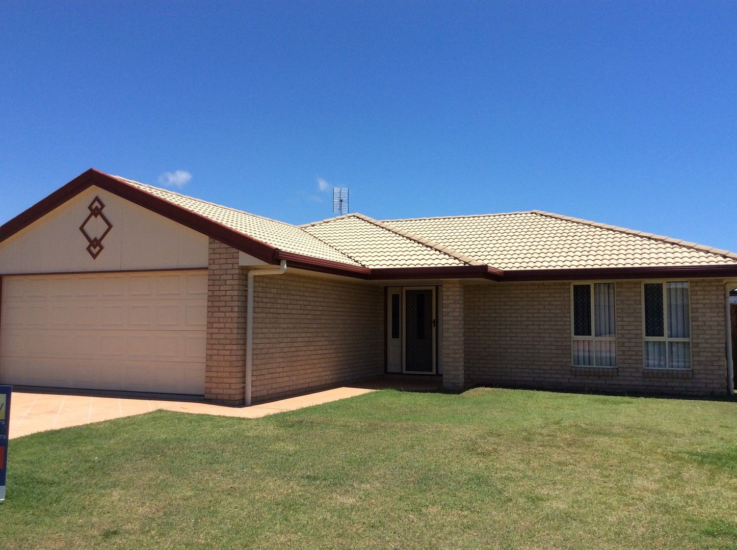 4 bedrooms House in 3 Crystal Ct URANGAN QLD, 4655