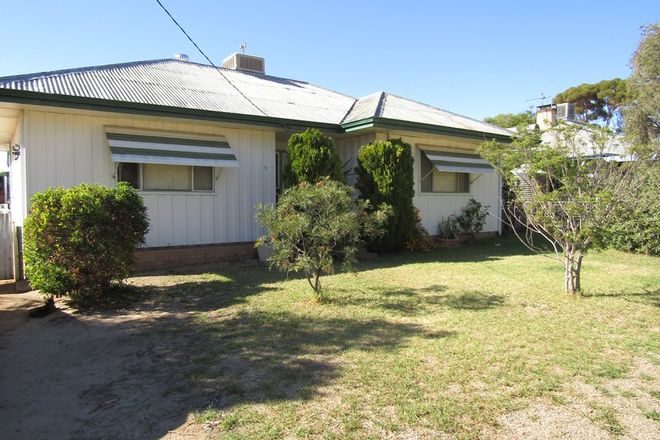 Picture of 17 Cummings Street, MERREDIN WA 6415