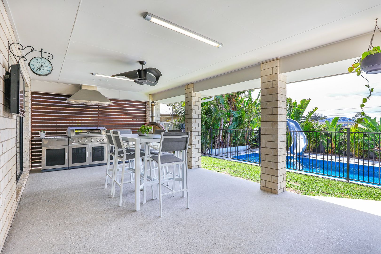 1 Dily Street, Hillcrest QLD 4118, Image 2