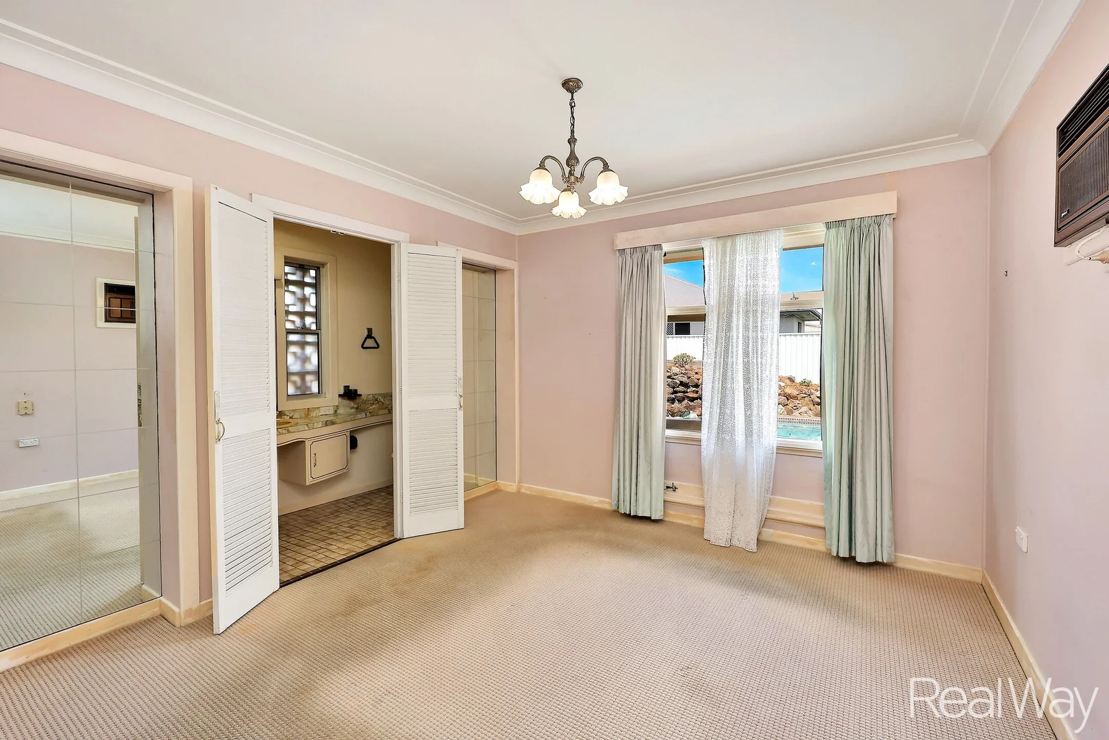 Additional image 13 of 190 Walker Street, Svensson Heights QLD 4670