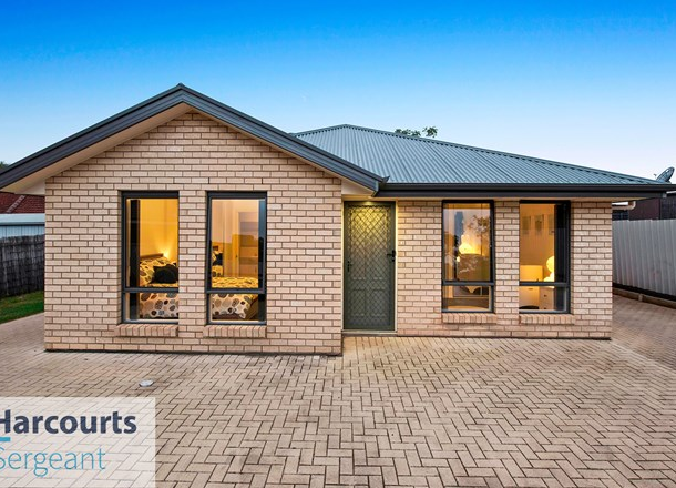 6 Leabrook Drive, Para Hills SA 5096