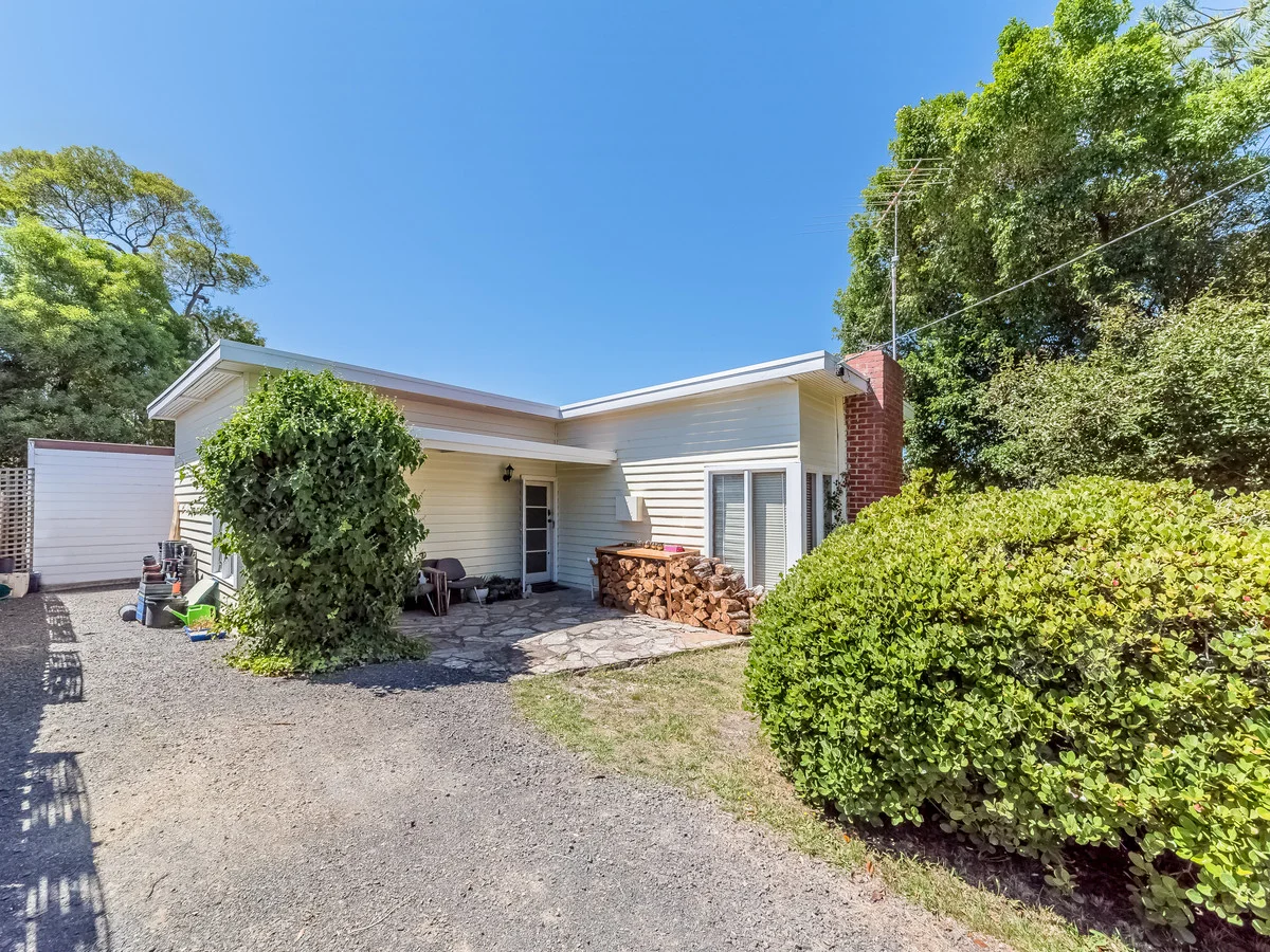 22 Pymble Avenue, Inverloch VIC 3996
