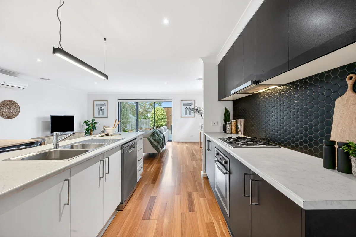 Additional image 5 of 5A Gogoll Crescent, Torquay VIC 3228