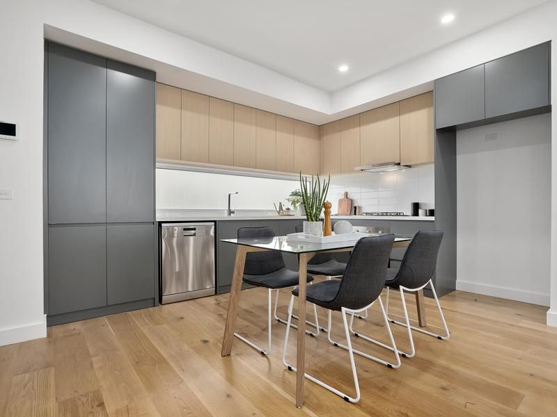 4 bedrooms Townhouse in  PARKINSON QLD, 4115